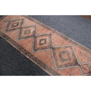 พรมตุรกี ขนาด 3.37x9.5 ฟุต ลายเรขาคณิตสีส้ม ทำจากขนสัตว์ - Product Image 3