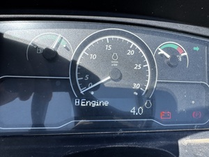 Mini Tractor John Deere 430 4WD de 33HP para Uso Agrícola, Tractor Pequeño con Cargador Frontal, Motor, Bomba Automática, Engranajes y Caja de Cambios - Product Image 6