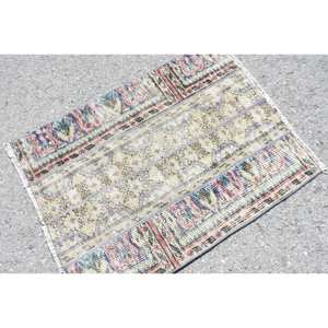 Hecho a mano Vintage 2.3x3ft Beige alfombra turca Rectangular bambú seda poliéster para sala de estar o pasillo de cabecera patrón - Product Image 2