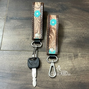 พวงกุญแจหนังวัวประดับลายดอกไม้แบบพรีเมียมพวงกุญแจทำมือสำหรับทุกเพศมีสไตล์ของที่ระลึก - Product Image 1