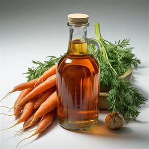 Aceite de semilla de Daucus Carota natural portador puro 100% disponible a los mejores precios competitivos y tamaño de paquete 25kgs 180kgs - Product Image 1