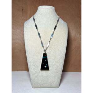 Collar Harold Smith Galaxy de Plata de Ley con Incrustaciones de Piedras Múltiples y Tecnología de Engaste en Bisel - Product Image 3