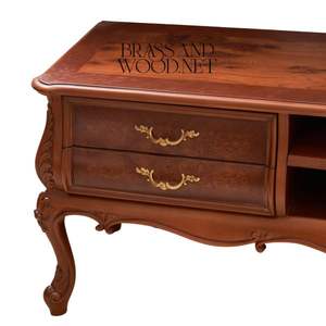 Meuble TV classique en bois avec pieds courbes et tiroirs - Product Image 5