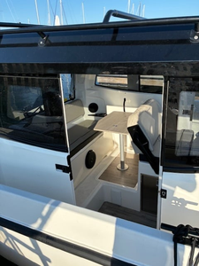 2025 N-a-v-a-n C30 - Product Image 3