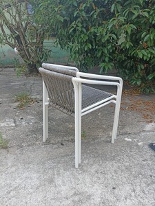 Chaise empilable de style moderne de l'usine vietnamienne Corde grise en métal blanc pour l'extérieur 1 pièce 1 r ModernSourcing.com de couleur blanche - Product Image 2