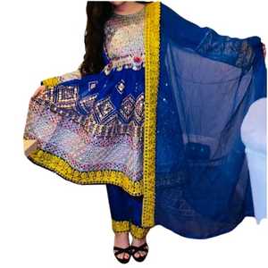 Robe de cérémonie Afghani pour femmes avec broderie riche et tissu de haute qualité, parfaite pour les fêtes et les événements culturels - Product Image 1