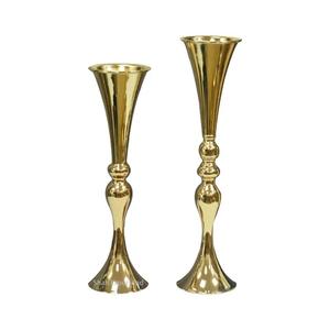 Elegante Arreglo Floral, Florero de Metal con Acabado Dorado, Soporte para Flores, Perfecto para Decoración del Hogar y Centros de Mesa para Bodas - Product Image 1