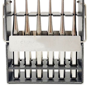 ชั้นวางฆ่าเชื้อและจัดเก็บเครื่องมือผ่าตัดสแตนเลสแบบแมนนวล พร้อมช่องใส่ที่แม่นยำเพื่อการจัดเก็บที่ปลอดเชื้ออย่างมั่นใจ - Product Image 5