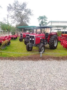 รถแทรกเตอร์แมสซีย์เฟอร์กูสัน MF 385 4WD Massey Ferguson MF 375รถแทรกเตอร์พร้อม CAB และ su. หลังคา - Product Image 4
