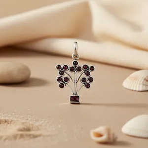 Collier pendentif géométrique en or 18 carats et argent 925, grenat, zircon, diamant, perle, tendance, plaqué rhodium, pour femme, à porter au quotidien, cadeau - Product Image 1