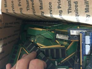 Modules de RAM DDR5 d'occasion pour serveurs (PC4 REG ECC) – Lot de récupération d'Ankara pour l'exportation et le recyclage des déchets électroniques - Product Image 2