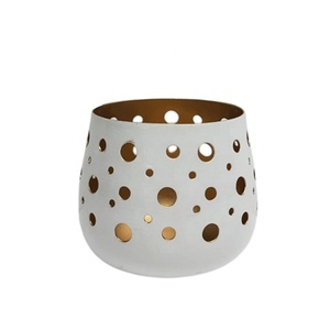 Bougie de style moderne ronde votive en fer de table de couleur or et ivoire - Product Image 1