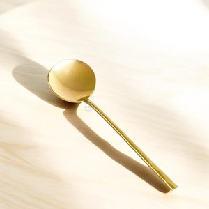 Cuchara de té de latón puro con acabado dorado de diseño Simple elegante para juego de cuchara de mesa de artículos de hotel - Product Image 6