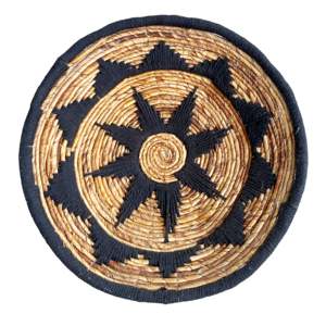 Panier décoratif mural Bali Sufi en feuilles de bananier naturelles noires et macramé - Product Image 1