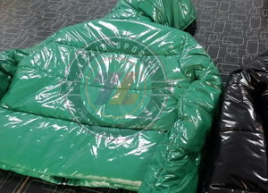 Veste légère à bulles matelassée brillante pour femmes avec logo personnalisé - Product Image 4