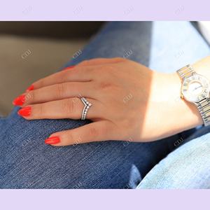 Bague de fiançailles flottante à Double Chevron, Top Moissanite indien, nouveau Design, bague de mariage, prix d'usine en gros, pour le vendeur - Product Image 6