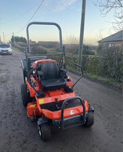 Cortadora de Césped Kubota Zero Turn con Diseño de Asiento Ergonómico - Product Image 4