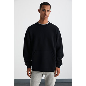 Sudadera GRIMELANGE Santiagos para Hombre con Bolsillo Canguro, Detalle de Cierre y Letras Impresas en la Espalda - Product Image 6