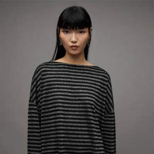 2024 T-shirt respirant à manches longues pour femme fabriqué avec des couleurs et un design personnalisés en laine du Pakistan - Product Image 5