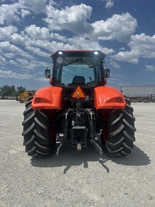 2023 pour Kubota M7-154 Deluxe 4WD tracteur à roues 100HP moteur Diesel nouvel état Mini tracteur pompe boîte de vitesses roulement pour l'utilisation - Product Image 4