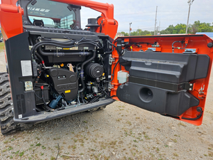 รถตักดิน Kubota SVL75-3 เครื่องยนต์ดีเซลประสิทธิภาพสูง รถตักแบบสกิดสเตียร์ 4 ตัน ความจุบุ้งกี๋ 0.45 ลูกบาศก์เมตร ปั๊มไฮดรอลิก Perkins - Product Image 3