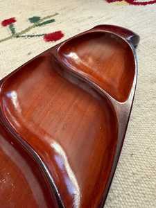 Bandeja de madera natural para servir comida o bebidas Diseño hecho a mano Ideal para la decoración del hogar Desayuno en la cama o uso diario - Product Image 5