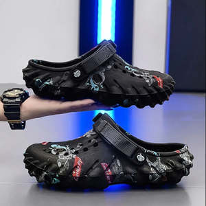 Sandali Estivi Traforati con Stampa Graffiti, Scarpe Jelly Open Toe Traspiranti e Leggere, Ammortizzate, con Chiusura Slip-On e Tomaia in PVC con Strass - Product Image 2