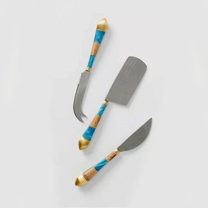 Mango plano brillante con diseño hueco de queso hecho a mano, esparcidor de rebanador de queso pulido mate plateado y juego de pelador de mantequilla - Product Image 3