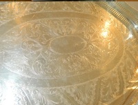 Plateau rond de galerie baroque Wallace vintage plaque d'argent Silverplate pour une utilisation à la maison et à l'hôtel plateau de dîner fabriqué par Metal Overseas