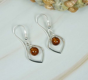 Pendiente de gancho de ámbar Báltico natural de sólida plata de ley 925 - Product Image 2