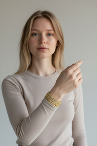 Ensemble de bracelets tendance à la vente, coupe émeraude ovale, aspect diamant, imitation perle, mariage, tailles assorties, expédition immédiate - Product Image 2