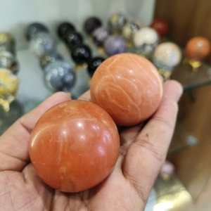 Sphère de grenat de calcite orange en aragonite rose péruvienne naturelle polie, pierre précieuse brune à bandes rares des caraïbes du Pérou - Product Image 3