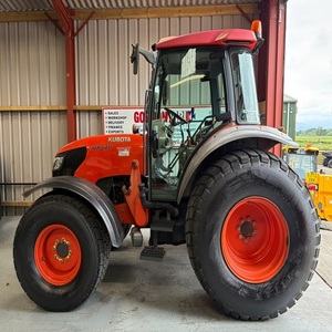 Tractor de Ruedas M8540 de Primera Calidad, 4WD, Máquina Agrícola de Alto Rendimiento, Engranaje Duradero y Potente, Venta al por Mayor - Product Image 4