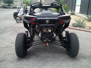 UTV Maverick R X RS Smart-Shox 4x4 de 4 Tiempos, Certificado por la EPA/Eec, con Bloqueo de Diferencial, 1000W de Potencia, Listo para Exportación, Resistente, Directo de Fábrica - Product Image 4