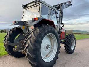 Compre el TRACTOR MASSEY FERGUSON 399 4X4 MF 399 en EXISTENCIA y LISTO para EXPORTAR - Product Image 4