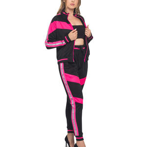 Vente en gros de survêtements 2 pièces pour femmes, un ensemble décontracté de qualité supérieure avec logo personnalisé - Product Image 3