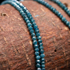 Perles Rondelles Facettées en Diamant Bleu 100% Naturel 2,5-3 mm, Fils de Qualité Exceptionnelle et Bonne Coupe, Clarté VS2 et VVS1 pour la Fabrication de Bijoux - Product Image 3