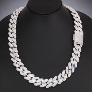 สายสร้อยเชื่อมเพชรสไตล์คิวบาน18มม. ทำจากเงินสเตอลิง925 - Product Image 1