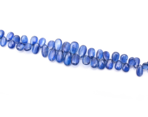 Collier en cristal bleu artistique avec pierre précieuse naturelle polie et longue chaîne idéale pour les bijoux des femmes - Product Image 2