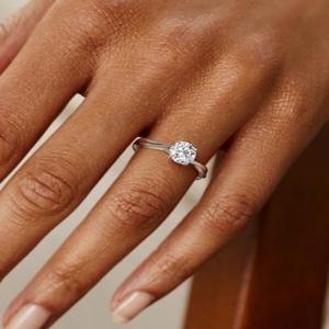 6.50mm Lab Créé Bague de Fiançailles en Diamant en Or Blanc 14K F Couleur VS1 Clarté Mariages Cadeaux Lab Grown Bijoux Fabrication de Bijoux - Product Image 2