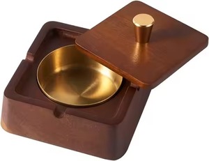 Cendrier en bois d'acacia durable et élégant, best-seller, fabriqué à la main pour une utilisation en intérieur et en extérieur, accessoire élégant - Product Image 5