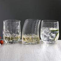Vente en gros de tasses en verre ondulant de style origami avec logo personnalisé Ensemble de verres à boire japonais pour bar à whisky et cocktail, restaurant