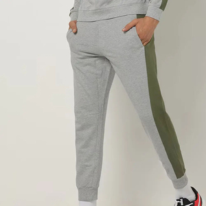 Survêtement de sport personnalisé pour hommes pour l'hiver, vêtements de sport décontractés en plein air avec motif solide, vêtements de sport avec logo de remise en forme d'automne - Product Image 5