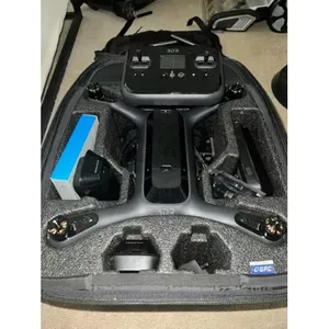 Drone volant GPS 3 axes Gyro Télécommande-Caractéristiques Système de transmission vidéo en vol stationnaire pour débutants - Product Image 1