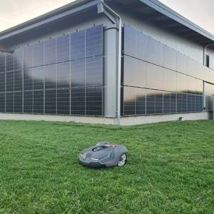 Mini cortacésped robótico inteligente con función de 4 tiempos Robot recortador de jardín impermeable remoto automático a precio bajo a la venta - Product Image 5