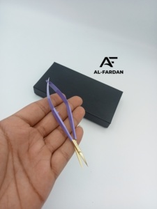 Pinzas para Cejas con Punta Inclinada, Color Lila con Punta Dorada, Pinza para Cejas con Cuchilla Afilada, Tijeras de Resorte, Se Acepta Logotipo Personalizado - Product Image 4