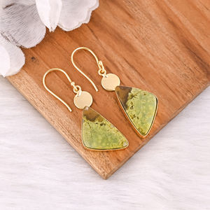 Boucles d'oreilles bohèmes en laiton avec opale verte, bijoux ethniques faits à la main, boucles d'oreilles en laiton de haute qualité, commande en gros - Product Image 2