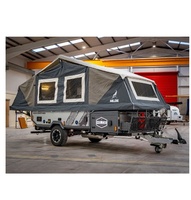 Caravane de camping moderne et luxueuse avec châssis à essieu unique de 15 pieds, 4 vérins stabilisateurs, lit queen size, conception étanche