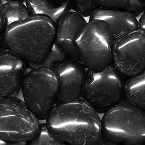 Piedras de corazón hinchadas de turmalina negra personalizadas de calidad de exportación para tiendas metafísicas disponibles a un precio razonable - Product Image 1