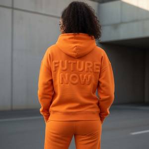 Ensemble de survêtement deux pièces pour femme en coton épais de haute qualité, coupe ajustée, personnalisable avec logo 3D, sweat à capuche et pantalon de survêtement lumineux - Product Image 2